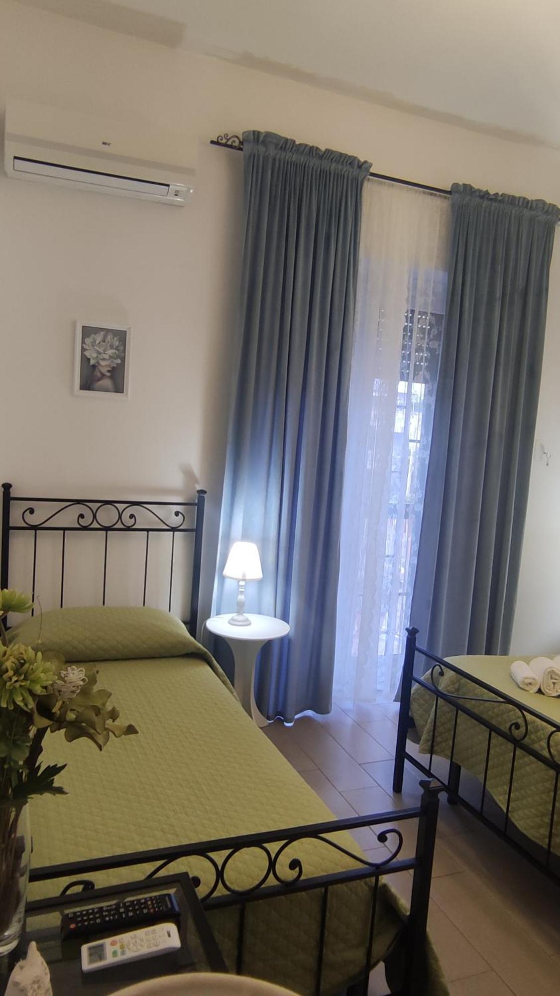 Couette-café Anthea Bb 2*